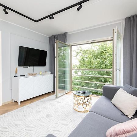 Central Rosi Art Deco Apartment With Parking تالين المظهر الخارجي الصورة