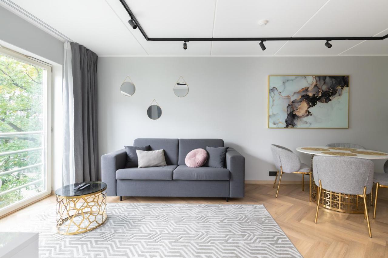 Central Rosi Art Deco Apartment With Parking تالين المظهر الخارجي الصورة